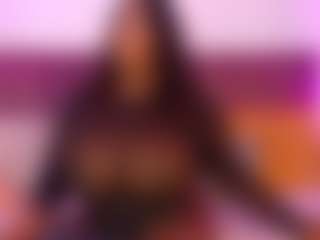 Live cam show with CheneellLorens - Bikini on Camsoda