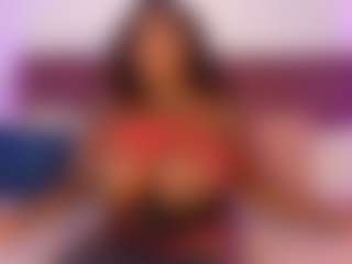 Live cam show with CheneellLorens - Thong on intimatelivegirls.com