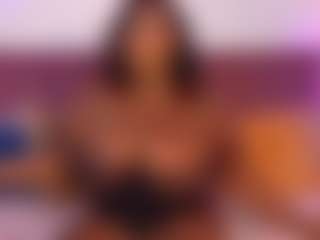 CheneellLorens's Live Sex Cam Show