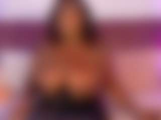 CheneellLorens's Live Sex Cam Show