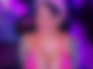 Live cam show with ambar evans - Brown Hair on Camsoda