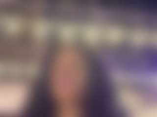 saamytits MILF webcam performer live streaming