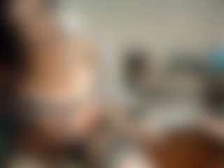 Live cam show with saamytits - Shredded on hotwifechat.live