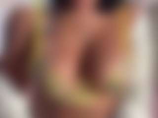 saamytits MILF webcam performer live streaming