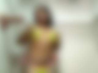 Live cam show with saamytits - Anal Curvy on Mixed Magazine Live