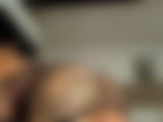 saamytits's Live Sex Cam Show