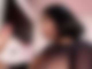 Live cam show with saamytits - HD Big Tits on Camsoda