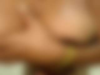 saamytits's Live Sex Cam Show
