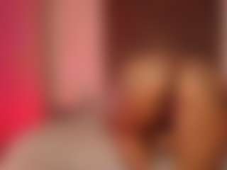 Saamy Tits's Live Sex Cam Show