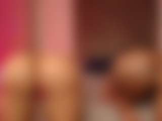 Saamy Tits's Live Sex Cam Show