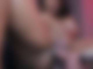 Saamy Tits's Live Sex Cam Show