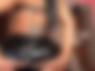 Saamy Tits's Live Sex Cam Show
