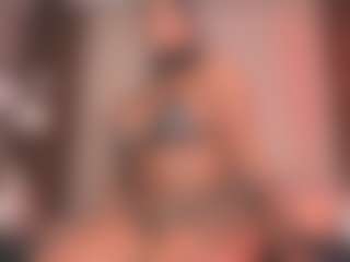 Saamy Tits's Live Sex Cam Show
