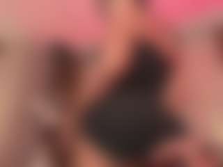 Saamy Tits's Live Sex Cam Show