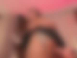 Saamy Tits's Live Sex Cam Show