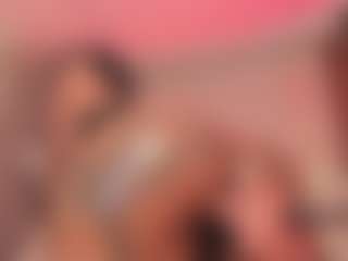 Saamy Tits's Live Sex Cam Show