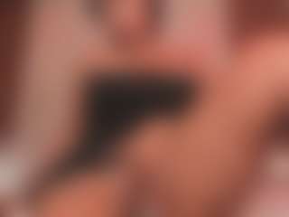Saamy Tits's Live Sex Cam Show