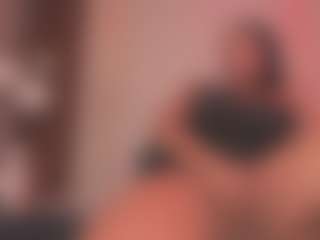 Saamy Tits's Live Sex Cam Show