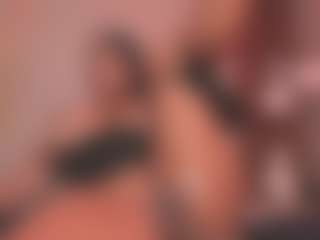 Saamy Tits's Live Sex Cam Show