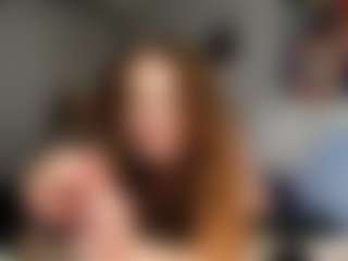 Live cam show with strwbby - Shower on Hubzter Live