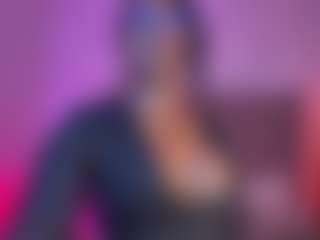 Live cam show with kyaraebony - Period on 1on1-livenow