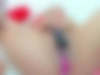 Live cam show with Miss_Sophie - Squirt on Dolls Live