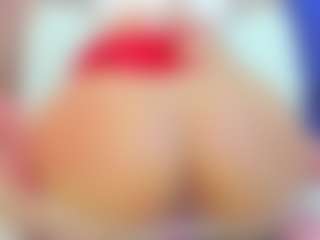 Live cam show with Miss_Sophie - Gamer Brown Hair on Camsoda