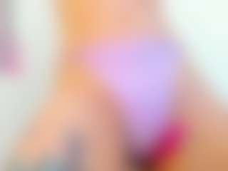 Live cam show with Miss_Sophie - Petite on Nude Live Now