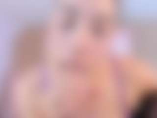Live cam show with Veronica-Garcia - Small Tits on mypornchat.com