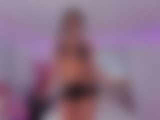 Live cam show with Miss_Diamond_ - Smoking on Camsoda