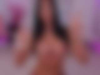 Live cam show with Miss_Diamond_ - Gagging on Camsoda