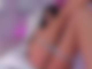 Miss_Diamond_ MILF webcam performer live streaming