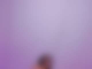 Live cam show with Miss_Diamond_ - Curvy MILF on madthumbs