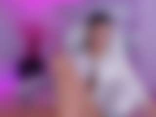 Spettacolo in cam dal vivo con Miss_Diamond_ - Lush MILF su Camsoda