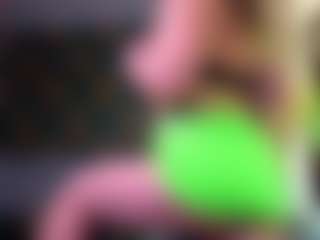 Sandra-Milano's Live Sex Cam Show