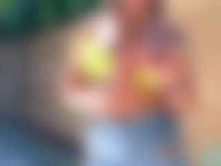 Sandra-Milano's Live Sex Cam Show