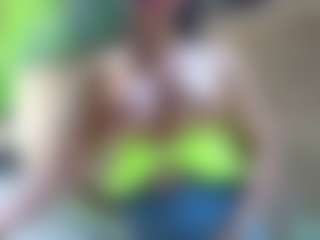 Sandra-Milano's Live Sex Cam Show
