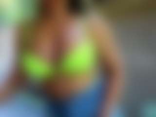 Sandra-Milano's Live Sex Cam Show