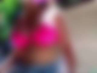 Sandra-Milano's Live Sex Cam Show