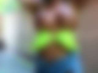 Sandra-Milano's Live Sex Cam Show
