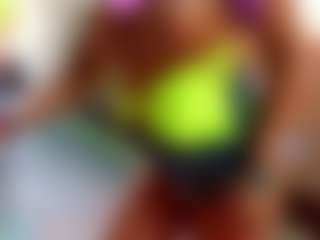 Sandra-Milano's Live Sex Cam Show