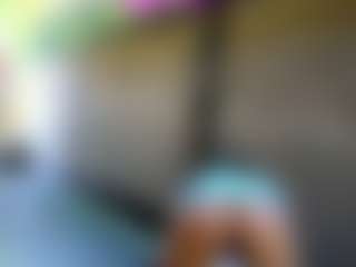 Live cam show with Sandra-Milano - Bedroom Blonde Hair on SpunkLive