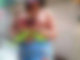 Live cam show with Sandra-Milano - Green Eyes on Camming Site