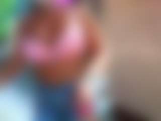 Sandra-Milano's Live Sex Cam Show