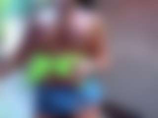Live cam show with Sandra-Milano - Teen (18+) on Camsoda Late Night