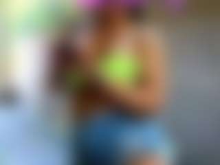 Live cam show with Sandra-Milano - BBW Teen (18+) on Hubzter Live