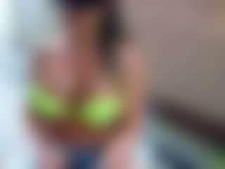 Live cam show with Sandra-Milano - Big Ass on StripNow