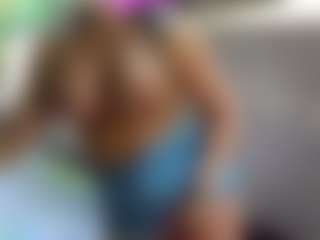 Sandra-Milano's Live Sex Cam Show