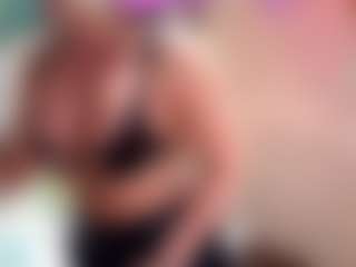 Sandra-Milano's Live Sex Cam Show