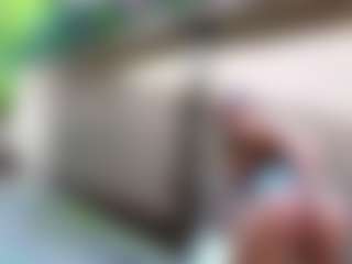 Live cam show with Sandra-Milano - Oil on Hubzter Live